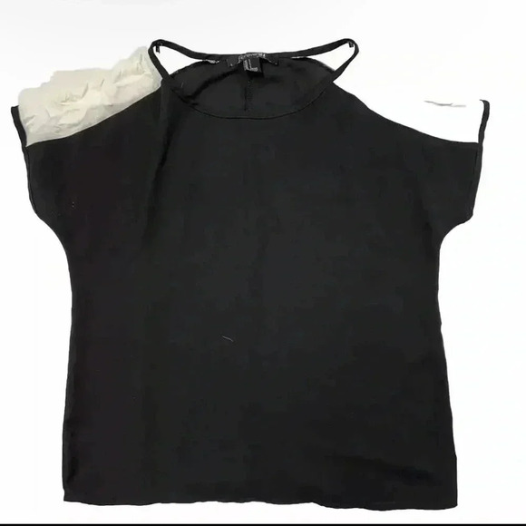 Women’s Forever 21 Black And White Blouse Size Small - Picture 1 of 4